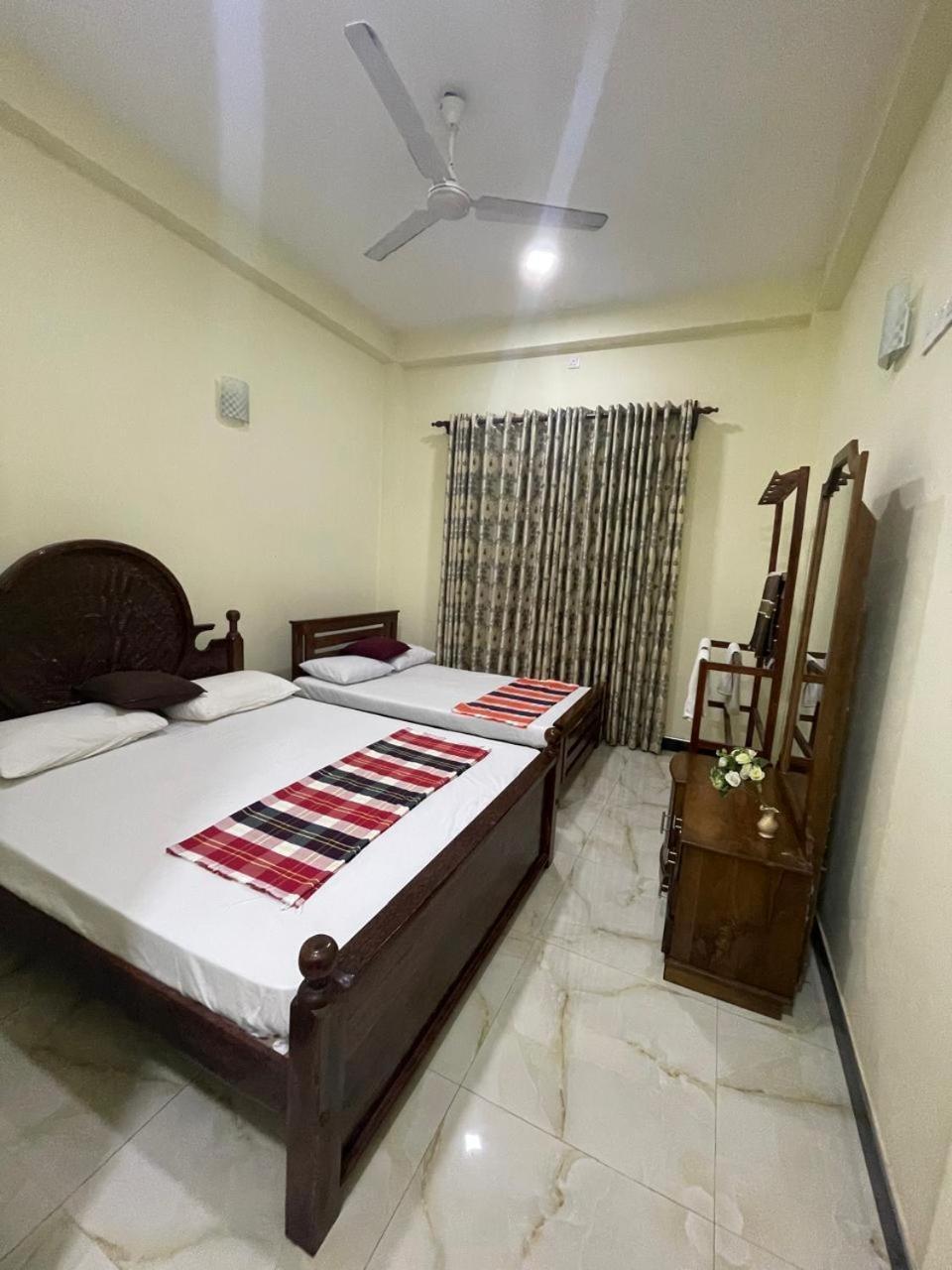 Hotel House Of Richness Negombo Exterior foto