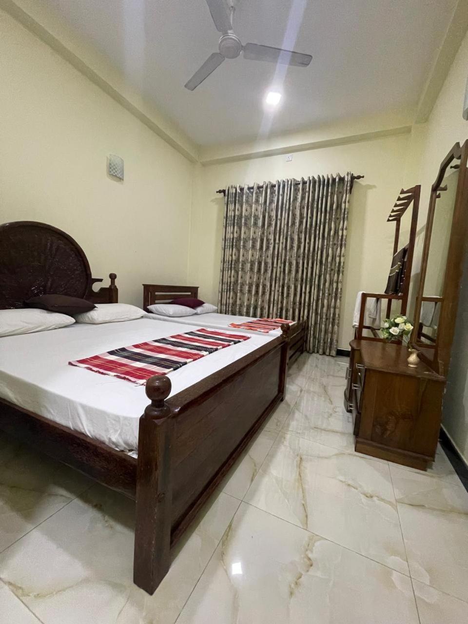 Hotel House Of Richness Negombo Exterior foto