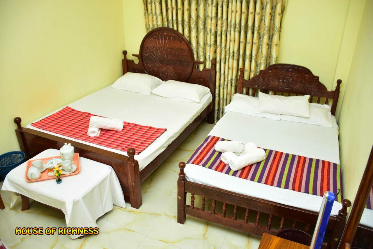 Hotel House Of Richness Negombo Exterior foto