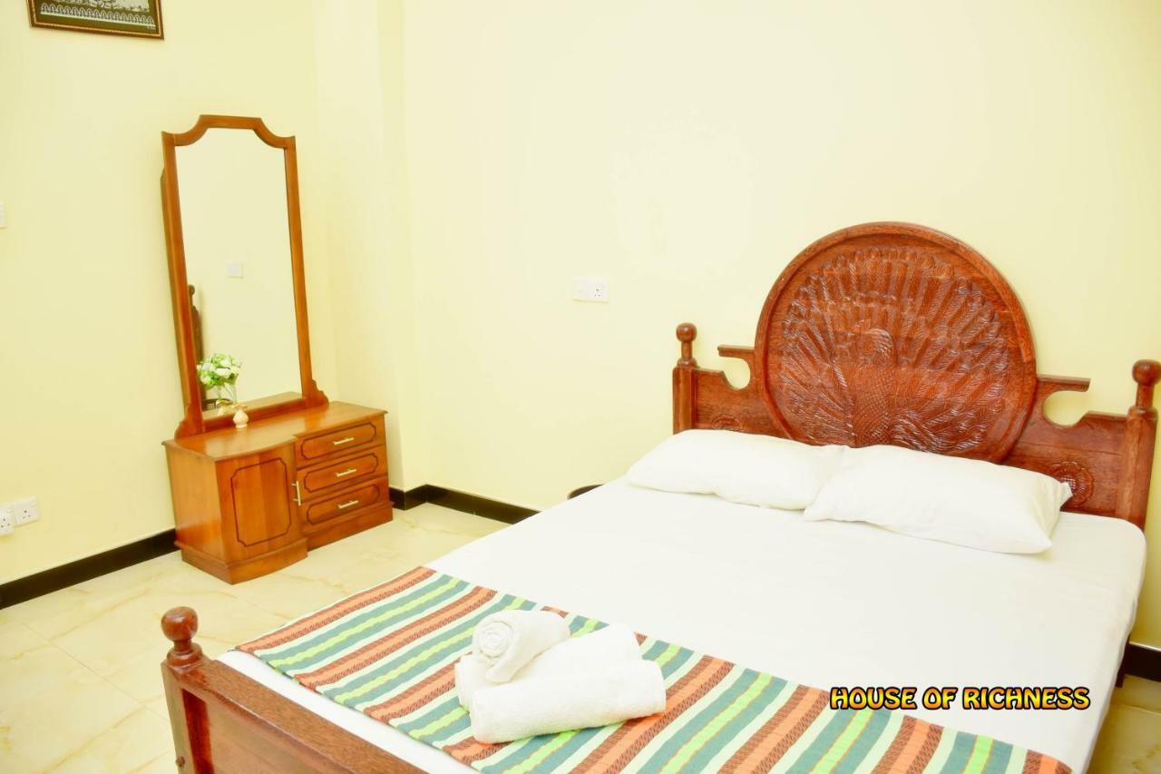 Hotel House Of Richness Negombo Exterior foto