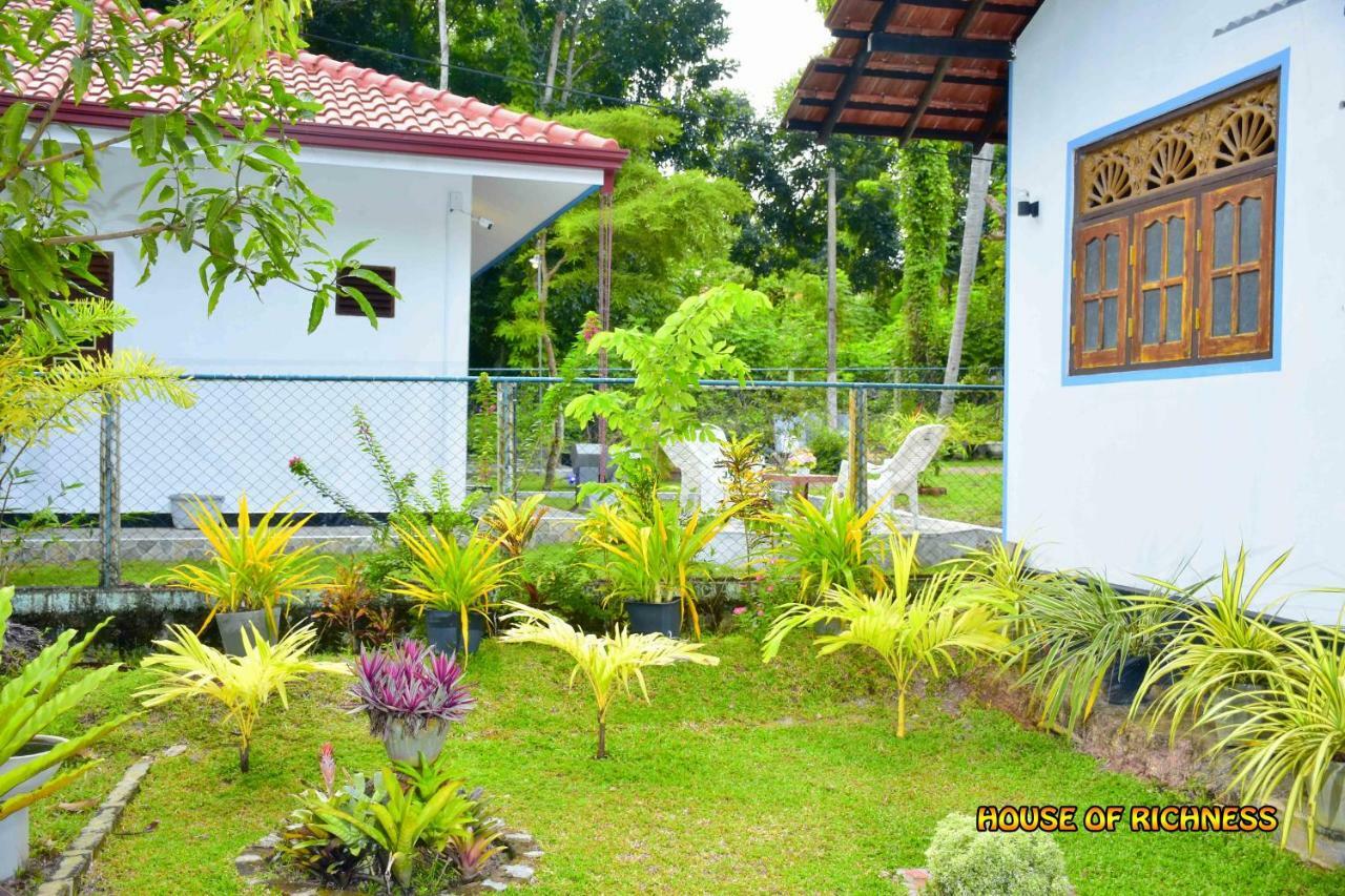 Hotel House Of Richness Negombo Exterior foto